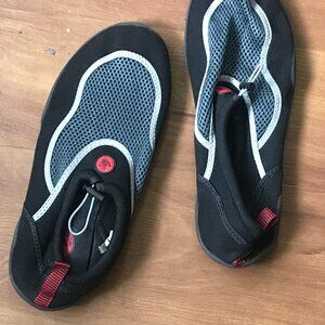 Body glove water shoes